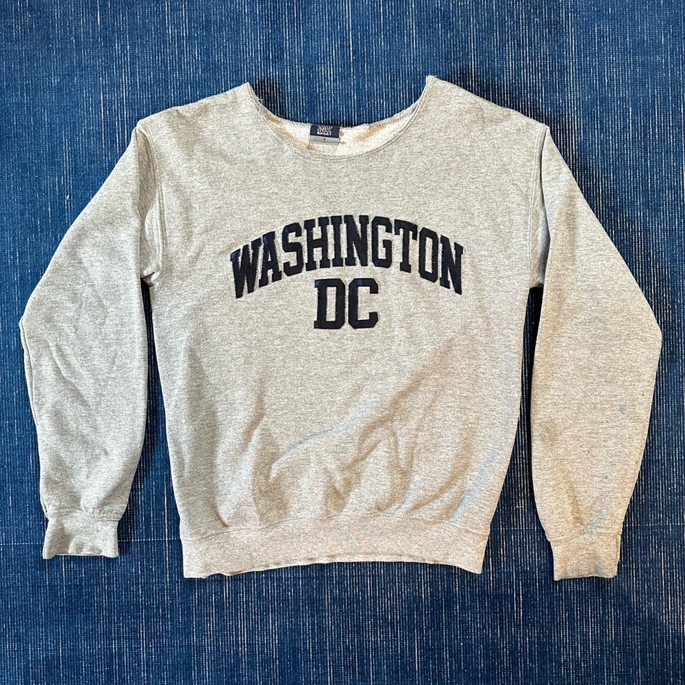 Off the shoulder crewneck